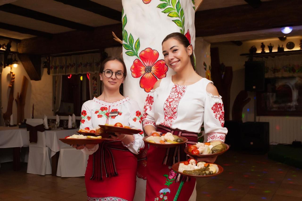 U ?Imbora Hotel Ламшори Екстериор снимка